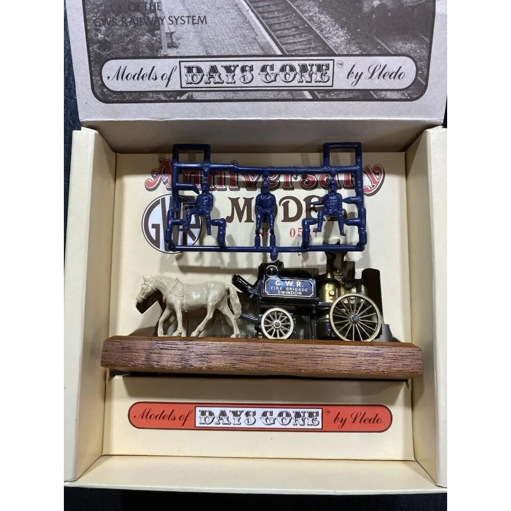 Lledo diecast models of days gone fire brigade anniversary model horse and buggy
